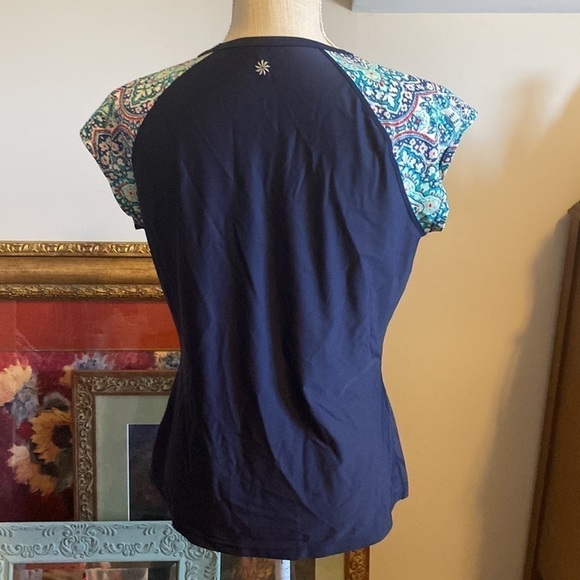 Athleta women’s short sleeve shirt, size large, navy, blue, aqua, and red - Picture 3 of 11
